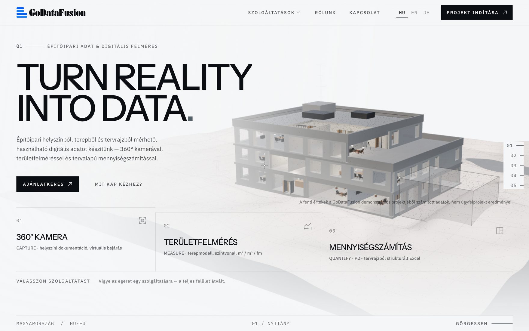 A GoDataFusion weboldalának nyitóképernyője: „Turn reality into data.” címsor és egy háromszintes épület 3D modellje pontfelhőből kirajzolódó terepen.